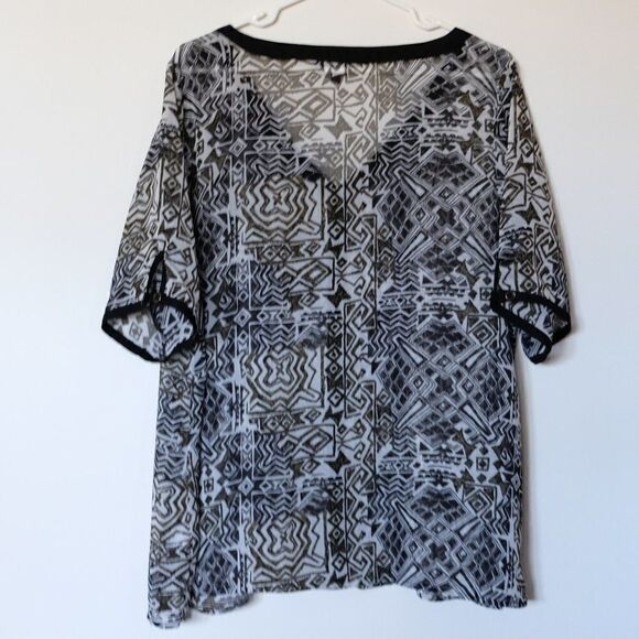 Reitmans PLUS sheer top blouse - Picture 3 of 11